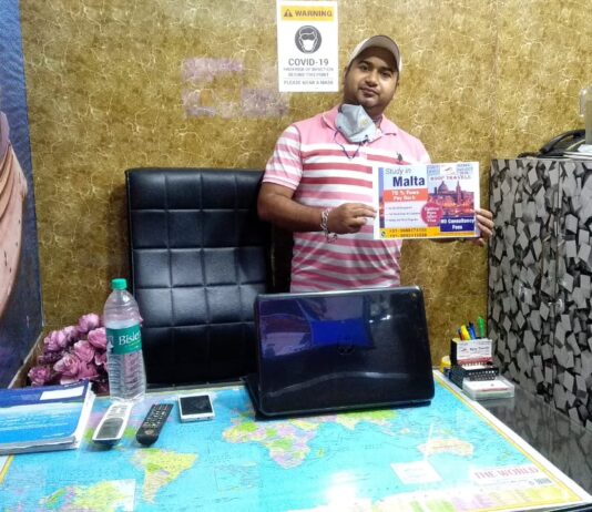 रूप ट्रेवल्स पढाई के बेहतरीन पैकेजेस/सेमिनार में बिना किसी कंसल्टेंसी चार्जेस के सभी छात्रों के लिए फ्री कंसल्टेंसी दे रहे है