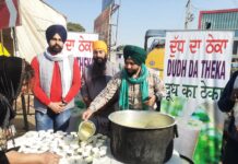 गुरदीप सिंह गोशा जी ने सिंधु बॉर्डर पर जाकर लगाया दूध का ठेका