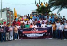 ਯੂਥ ਅਕਾਲੀ ਦਲ ਨੇ ਭਗਤ ਸਿੰਘ, ਰਾਜਗੁਰੂ ਅਤੇ ਸੁਖਦੇਵ ਨੂੰ ਮੋਮਬੱਤੀ ਮਾਰਚ ਕੱਢ ਸ਼ਰਧਾਂਜਲੀ ਭੇਟ ਕੀਤੀ