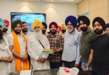 ਯੂਥ ਅਕਾਲੀ ਦਲ ਦੇ ਜ਼ਿਲਾ ਪ੍ਰਧਾਨ ਵਜੋਂ ਮੁੜ ਨਿਯੁਕਤੀ ਤੇ ਗੁਰਦੀਪ ਸਿੰਘ ਗੋਸ਼ਾ ਦਾ ਗੁਰੂਦੁਆਰਾ ਦੁੱਖ ਨਿਵਾਰਨ ਸਾਹਿਬ ਵਿਖੇ ਵਿਸ਼ੇਸ਼ ਸਨਮਾਨ ਕੀਤਾ ਗਿਆ I