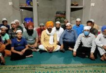 ਲੋਕ ਇਨਸਾਫ ਪਾਰਟੀ ਦੀ ਧੂਰੀ ਟੀਮ ਨੇ ਮੁਸਲਿਮ ਭਾਈਚਾਰੇ ਦਾ ਰੋਜ਼ਾ ਖੁੱਲ੍ਹਵਾਇਆ ।