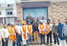 ਮੀਤ ਪ੍ਰਧਾਨ ਰਤਨ ਵੜੈਚ ਤੇ ਕਰਨ ਵੜੈਚ ਵੱਲੋਂ ਨਵ ਨਿਯੁਕਤ ਯੂਥ ਅਕਾਲੀ ਦਲ ਦੇ ਅਹੁਦੇਦਾਰ ਸਹਿਬਾਨ ਨੂੰ ਸਨਮਾਨਿਤ ਕੀਤਾ