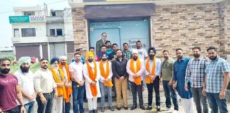 ਮੀਤ ਪ੍ਰਧਾਨ ਰਤਨ ਵੜੈਚ ਤੇ ਕਰਨ ਵੜੈਚ ਵੱਲੋਂ ਨਵ ਨਿਯੁਕਤ ਯੂਥ ਅਕਾਲੀ ਦਲ ਦੇ ਅਹੁਦੇਦਾਰ ਸਹਿਬਾਨ ਨੂੰ ਸਨਮਾਨਿਤ ਕੀਤਾ