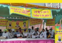 9 ਦਿਨਾਂ ਤੋਂ ਕਾਂਗਰਸੀ ਵਿਧਾਇਕਾਂ ਦੇ ਪੁੱਤਰਾਂ ਨੂੰ ਨੌਕਰੀ ਦੇਣ ਦੇ ਵਿਰੋਧ ਵਿੱਚ ਵਿਧਾਇਕ ਰਾਕੇਸ਼ ਪਾਂਡੇ ਦੇ ਦਫਤਰ ਅੱਗੇ ਲੜੀਵਾਰ ਭੁੱਖ ਹੜਤਾਲ ਤੇ ਬੈਠੇ ਲੋਕ ਇਨਸਾਫ ਪਾਰਟੀ ਹਲਕਾ ਉੱਤਰੀ ਦੇ ਹਲਕਾ ਇੰਚਾਰਜ ਸ.ਰਣਧੀਰ ਸਿੰਘ ਸਿਵੀਆ