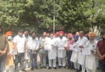 ਕਿਸਾਨਾਂ ਖਿਲਾਫ ਗਲਤ ਸ਼ਬਦਾਵਲੀ ਦੀ ਵਰਤੋਂ ਕਰਨ ਵਾਲ਼ੀ ਮਿਨਾਕਸ਼ੀ ਲੇਖੀ (BJP) ਦਾ ਪੁਤਲਾ ਫੂਕ ਵਿਰੋਧ ਪ੍ਰਦਰਸ਼ਨ ਜਿਲਾ ਕਚਹਿਰੀ ਵਿਖੇ ਜਿਲਾ ਆਮ ਆਦਮੀ ਪਾਰਟੀ ਲੁਧਿਆਣਾ ਵਲੋ ਕੀਤਾ ਗਿਆ ।