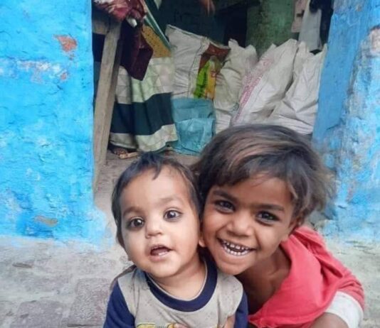 5 साल की बेटी को खेत में मार कर डाला