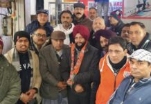 ਭਾਜਪਾ ਲੁਧਿਆਣਾ ਦੇ ਜਿਲ੍ਹਾ ਪ੍ਰਧਾਨ ਪੁਸ਼ਪੇਂਦਰ ਸਿੰਘਲ ਦੀ ਪ੍ਰਧਾਨਗੀ ਹੇਠ ਗੁਰਦੀਪ ਸਿੰਘ ਗੋਸ਼ਾ ਜੋ ਕਿ ਪ੍ਰਧਾਨ ਮੰਤਰੀ ਦੀਆਂ ਲੋਕ ਹਿਤੈਸ਼ੀ ਨੀਤੀਆਂ ਤੋਂ ਪ੍ਰਭਾਵਿਤ