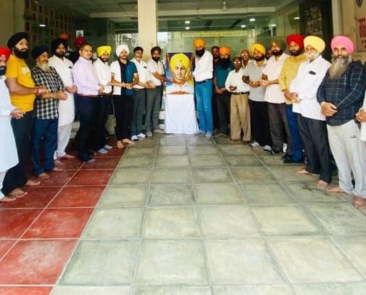 ਭਗਤ ਸਿੰਘ ਦਾ ਜਨਮ ਦਿਨ ਇਨਕਲਾਬ ਜਿੰਦਾਬਾਦ ਦੇ ਨਾਹਰਿਆਂ ਦੀ ਗੂੰਜ ਨਾਲ ਮਨਾਇਆ ਸਹੀਦਾਂ ਦੇ ਦਰਸਾਏ ਗਏ ਮਾਰਗਾਂ ਤੇ ਚੱਲਣ ਦੀ ਲੋੜ – ਕੌਸਲਰ ਕਲੇਰ