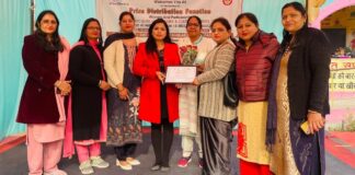 เคธเคฎเคพเค เคธเฅเคตเคพ เคฎเฅเค เคฌเฅเคนเคคเคฐ เคฏเฅเคเคฆเคพเคจ เคเฅ เคฒเคฟเค เคถเคพเคฒเฅ เคเฅเคชเฅเคคเคพ เคเฅ เคเคฟเคฏเคพ เคเคฏเคพ เคธเคฎเฅเคฎเคพเคจเคฟเคคเฅค