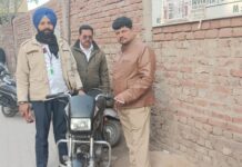 ┬арддреНрдпреЛрд╣рд╛рд░реЛрдВ рдХреА рд╕реБрд░рдХреНрд╖рд╛ рдХреЗ рддрд╣рдд рдЬрдЧрд╣┬атАУрдЬрдЧрд╣ рдпрд╛рддрд╛рдпрд╛рдд рдкреБрд▓рд┐рд╕ рдиреЗ рдирд╛рдХреЗ рд▓рдЧрд╛рдпреЗ-┬арджреЛ рд▓рдбрдХреЗ рдЬреЛ рдЪреЛрд░реА рдХреЗ рдореЛрдЯрд░ рд╕рд╛рдЗрдХрд▓ рдкрд░ рдереЗ рд╡рд╣ рдЕрдкрдирд╛ рдореЛрдЯрд░ рд╕рд╛рдЗрдХрд▓ рдирд╛рдХреЗ рдкрд░ рдЫреЛрдб рдХрд░ рднрд╛рдЧ рдирд┐рдХрд▓реЗрдВ ред