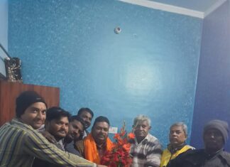 भाजपा जिला मोहाली के एससी मोर्चा जिला अध्यक्ष प्रमोद कुमार का नयागांव में पहुंचने पर किया गया स्वागत ।