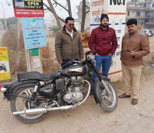 यातायात नियमो का उल्घंन करने वालो तथा बुलेट के पटाके बजाने वालों के नाके पर 3 लोगो के काटे चालान।