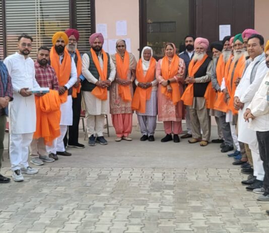 ਲੋਹਾਰਾ ਕੋਪ੍ਰੇਟਿਵ ਸੋਸਾਇਟੀ ਦੀਆਂ ਚੋਣਾਂ ਚ 11 ਚੋਂ ਆਮ ਆਦਮੀ ਪਾਰਟੀ ਦੇ 10 ਮੈਂਬਰ ਜੇਤੂ । ਹਲਕਾ ਐਮ ਐਲ ਏ ਰਜਿੰਦਰਪਾਲ ਕੌਰ ਛੀਨਾ ਵੱਲੋਂ ਜੇਤੂ ਮੈਂਬਰਾਂ ਨੂੰ ਦਿੱਤੀ ਵਧਾਈ। ਨਗਰ ਨਿਗਮ ਚੋਣਾਂ ਚ ਵੀ ਜਿੱਤ ਹੋਵੇਗੀ ਯਕੀਨੀ, ਲੋਕਾਂ ਦਾ ਰੁਝਾਨ ਆਪ ਵੱਲ: ਵਿਧਾਇਕ ਛੀਨਾ