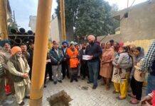 ਵਿਧਾਇਕ ਛੀਨਾ ਵਲੋਂ ਵਾਰਡ ਨੰਬਰ 27 ਤੇ 32 ‘ਚ 2 ਟਿਊਬਵੈਲਾਂ ਦਾ ਰੱਖਿਆ ਨੀਂਹ ਪੱਥਰ