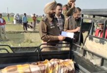 22 เคเคเคเฅ เคธเฅ เคฅเคพ เคฏเฅเคตเค เคฒเคพเคชเคคเคพ , เคฒเฅเคงเคฟเคฏเคพเคจเคพ เคฎเฅเค เคธเคเคฆเคฟเคเฅเคง เคชเคฐเคฟเคธเฅเคฅเคฟเคคเคฟเคฏเฅเค เคฎเฅเค เคฎเคฟเคฒเคพ เคฏเฅเคตเค เคเคพ เคถเคต, เค
เคเคกเฅ เคเคพ เคเคเฅ เคฎเฅเค เคฅเคพ เคฒเคพเคถ,เคชเคฐเคฟเคตเคพเคฐ เคเฅ เคเคคเฅเคฒ เคเคพ เคถเค