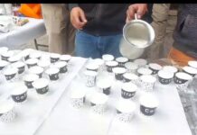 ਲੰਗਰ ਦੀ ਸੇਵਾ ਕਰ ਜਿੱਤਿਆ ਦਿਲ , ਲੋਕ ਕਰ ਰਹੇ ਹਨ ਤਰੀਫ , ਪੁਲਿਸ ਦੇ ਜਵਾਨ ਕਰ ਰਹੇ ਹਨ ਸੇਵਾ।।