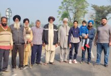 ਖੂਨੀ ਸੜਕੀ ਹਾਦਸਿਆਂ ਨੂੰ ਰੋਕਣ ਲਈ ਘੁਮਾਣ ਵਾਸੀਆਂ ਵੱਲੋਂ ਸੜਕੀ ਚੌਰਾਸਤੇ ਤੇ ਵੱਡੇ ਹੰਪ ਬਣਾਉਣ ਦੀ ਮੰਗ,