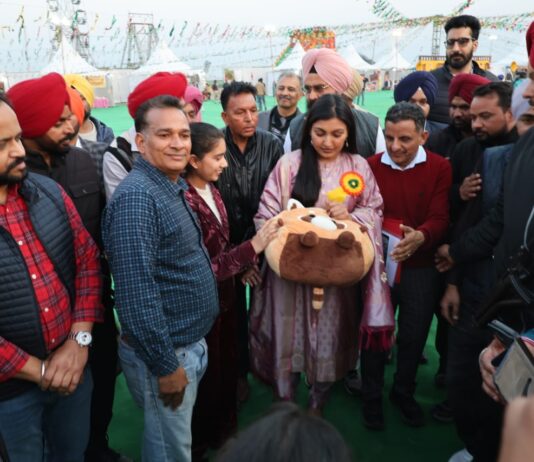 ਵਿਰਾਸਤੀ ਮੇਲਿਆਂ ਰਾਹੀਂ ਨੌਜਵਾਨਾਂ ਨੂੰ ਅਮੀਰ ਸੱਭਿਆਚਾਰ ਨਾਲ ਜੋੜ ਰਹੀ ਹੈ – ਅਨਮੋਲ ਗਗਨ ਮਾਨ-ਕਿਹਾ! ਸੂਬੇ ਨੂੰ ‘ਰੰਗਲਾ ਪੰਜਾਬ’ ਬਣਾਉਣ ਲਈ ਵਚਨਬੱਧ ਹੈ