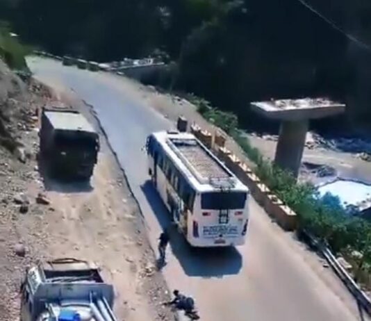 अमरनाथ यात्रिओ से भरी बस की हुई ब्रेक फेल, बड़ा हादसा होने से टला