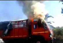 ਸੇਬਾ ਦੇ ਭਰੇ ਟਰੱਕ ਨੂੰ ਅਚਾਨਕ ਲੱਗੀ ਅੱਗ ,ਛਲਾਂਗ ਮਾਰ ਕੇ ਬੱਚੇ ਡਰਾਈਵਰ ਤੇ ਕਲੀਨਰ